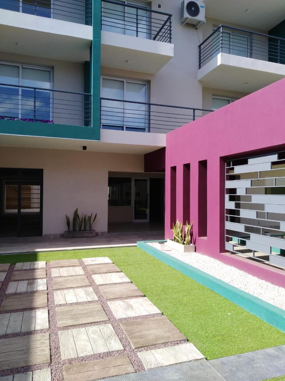 Garden33 *